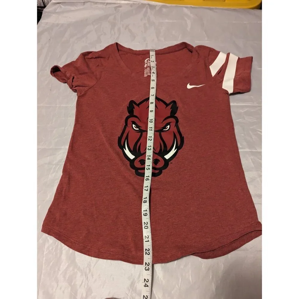 Nike The Nike Tee Arkansas Razorback Women's Size Small Graphic Tee Short Sleeve